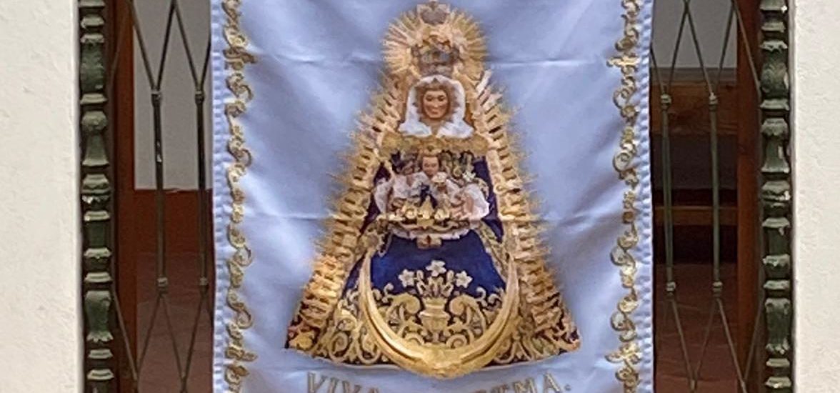 Nuevas Colgaduras de María Santísima de Setefilla